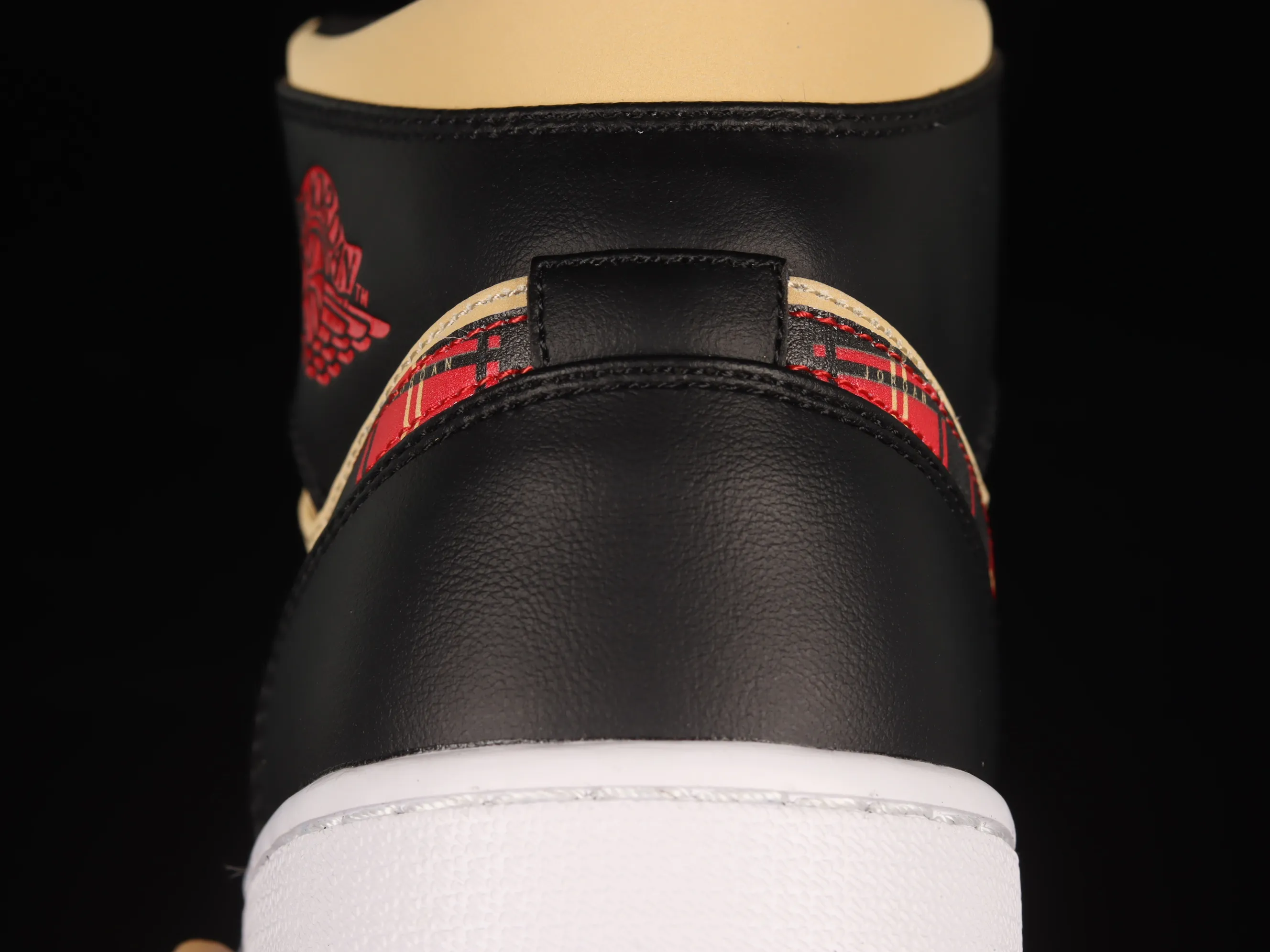 All categories Air Jordan Jordan series basketball shoes Air Jordan 1 Mid Air Jordan 1 Mid "Tartan Swoosh" AJ1 Qiao 1 plaid skirt Zhongbang basketball shoes DZ5329-001